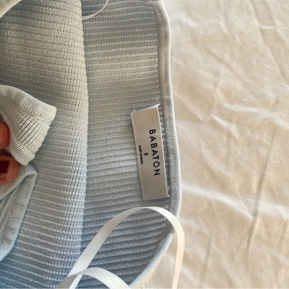 Aritzia sculpt knit halter top - Picture 4 of 5